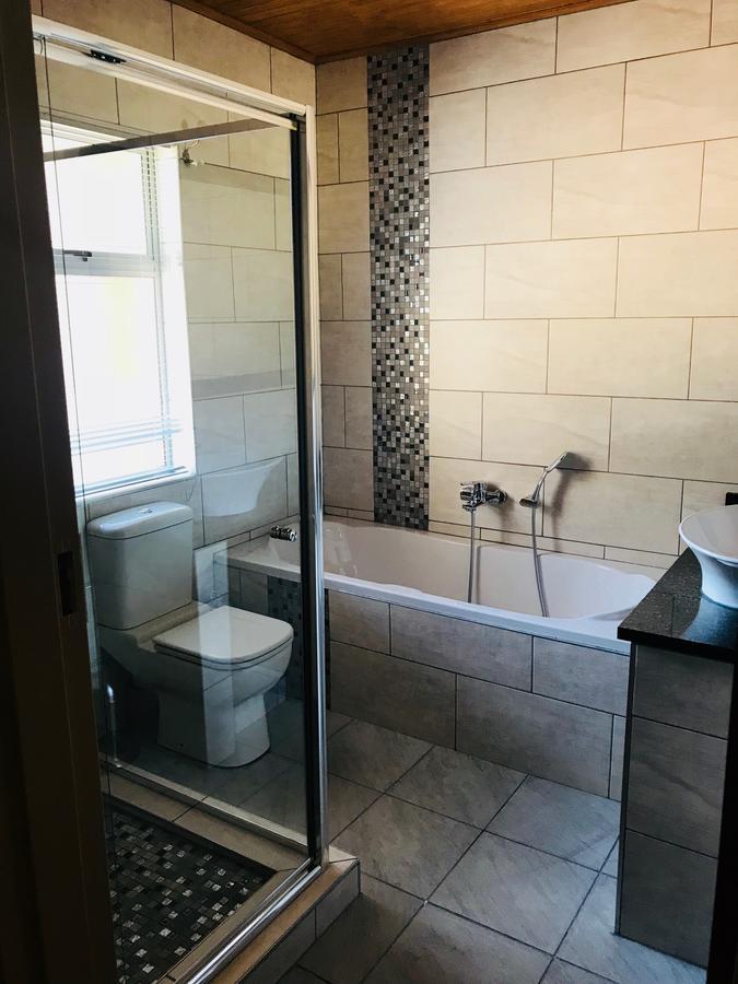 Afton Safari Lodge Kempton Park Buitenkant foto